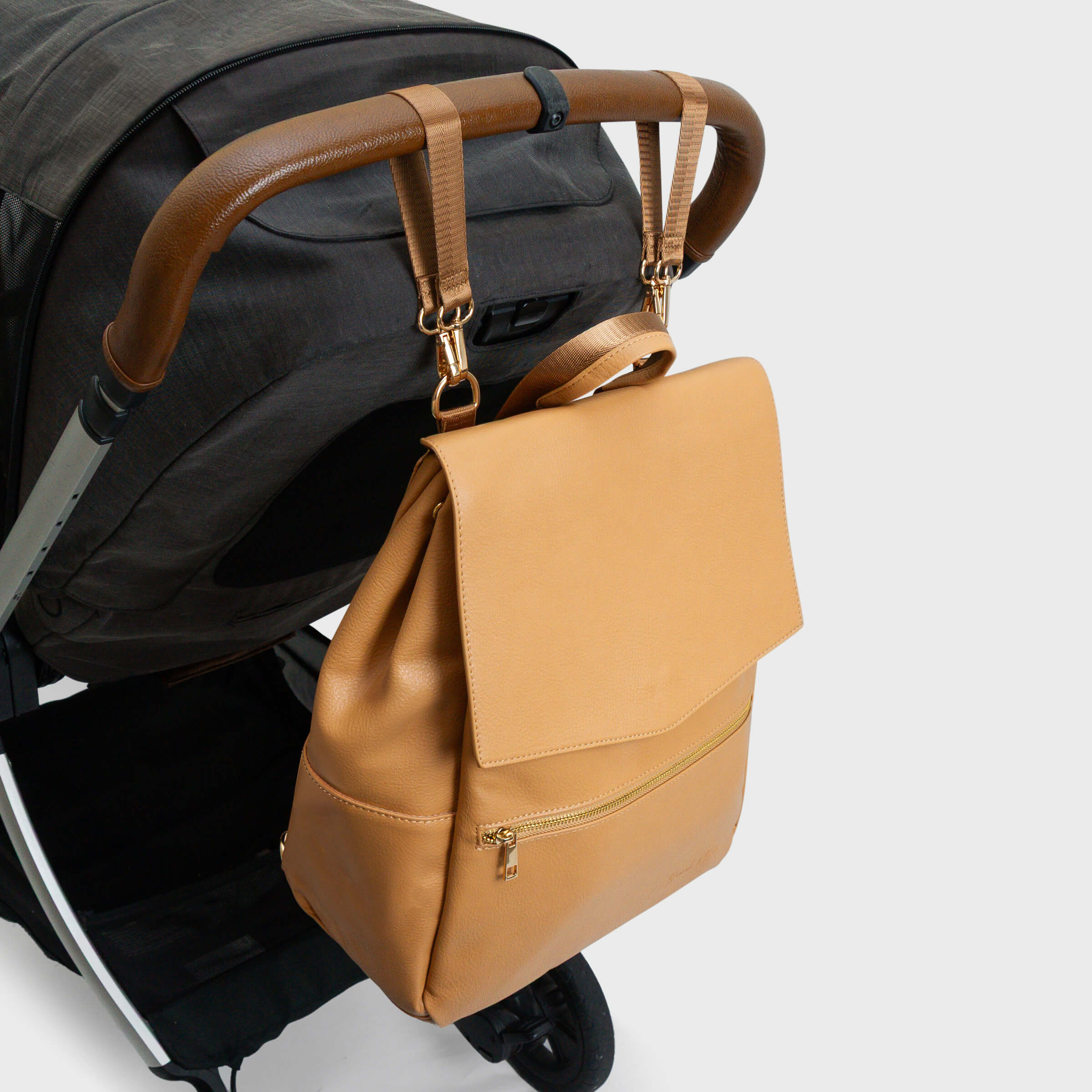CLASSIC NAPPY BACKPACK TAN - Hannah and Henry