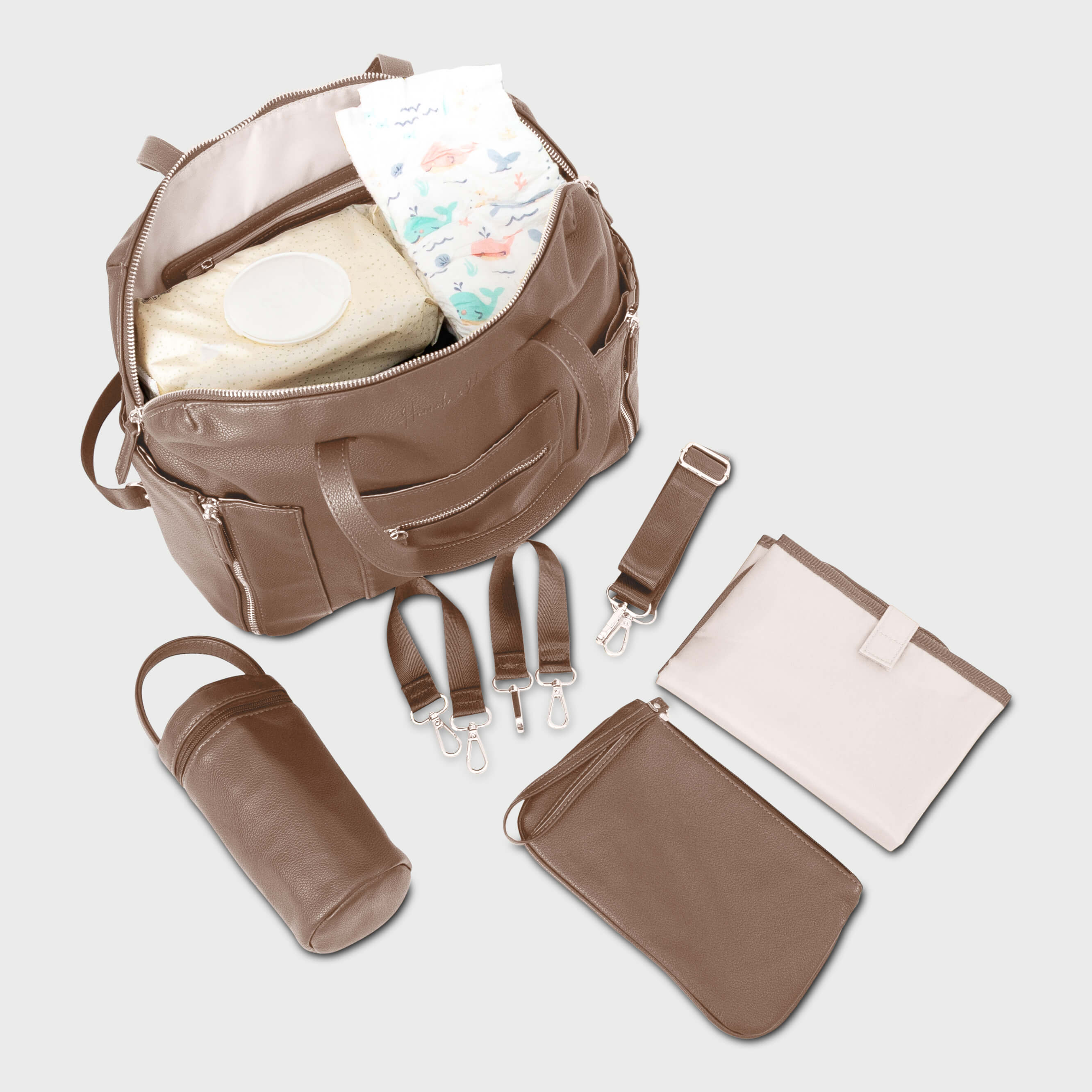 nappy bag checklist for Aussie mums or what to pack in a nappy bag