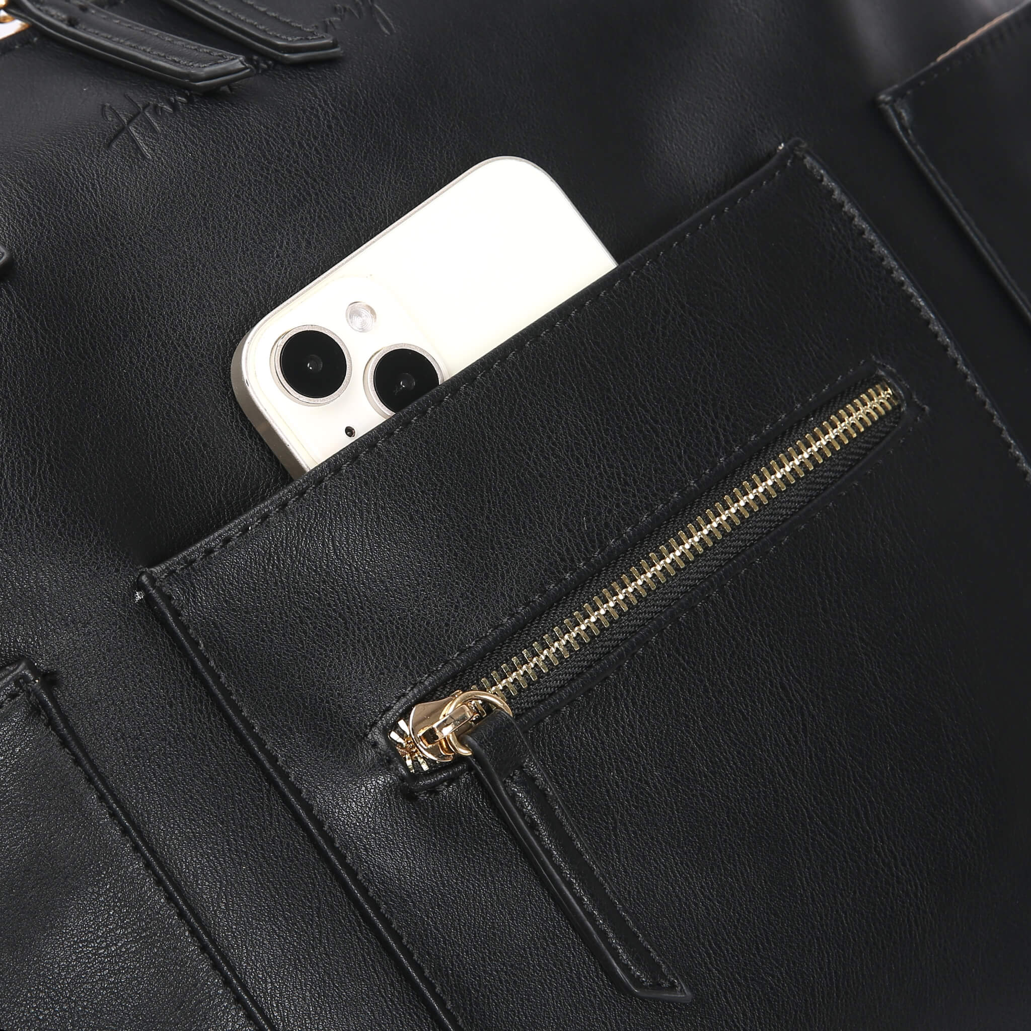 Chelsea Convertible | Black - Nappy Bag by Hannah and Henry